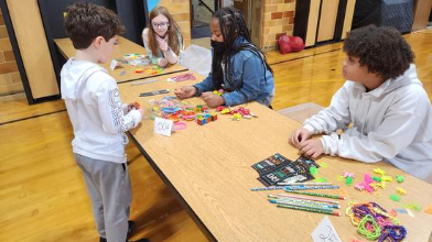  Students at the 4th Grade School Store